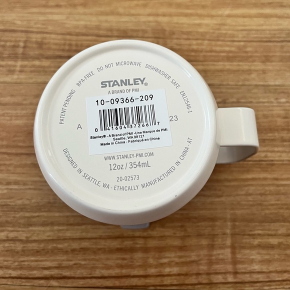 Stanley Camp Mug - Picture 3 of 4